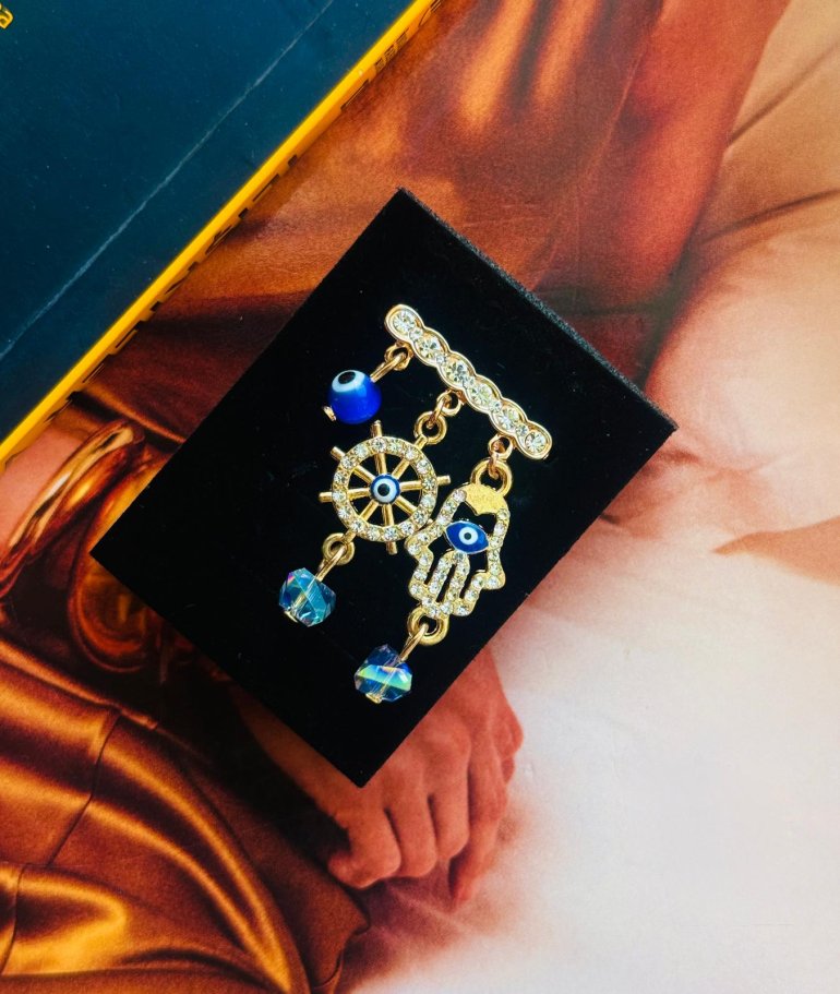 ÇAPA GOLD CHARM