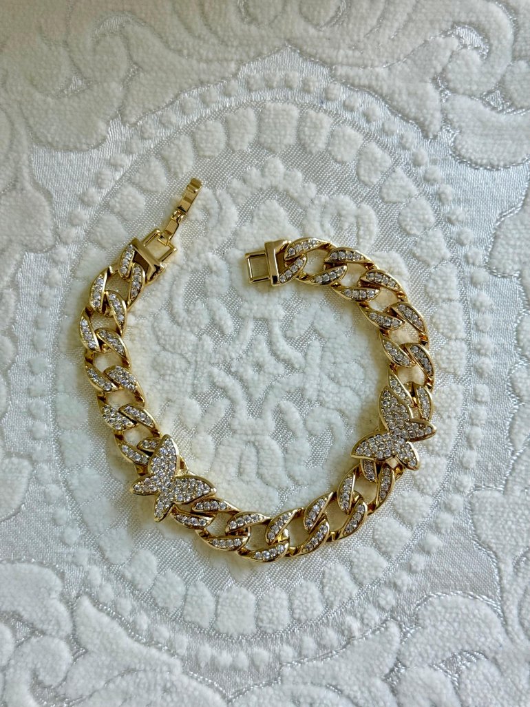 GOLD KELEBEKLİ TAŞLI BİLEKLİK