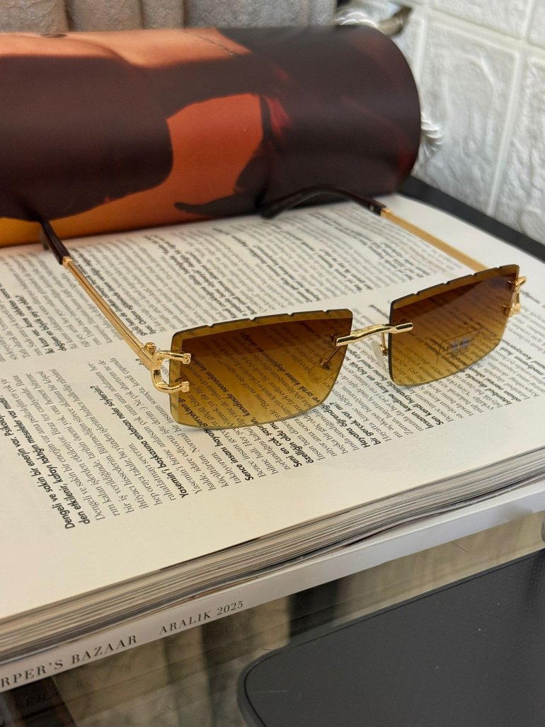 TIRTIKLI KAHVERENGİ