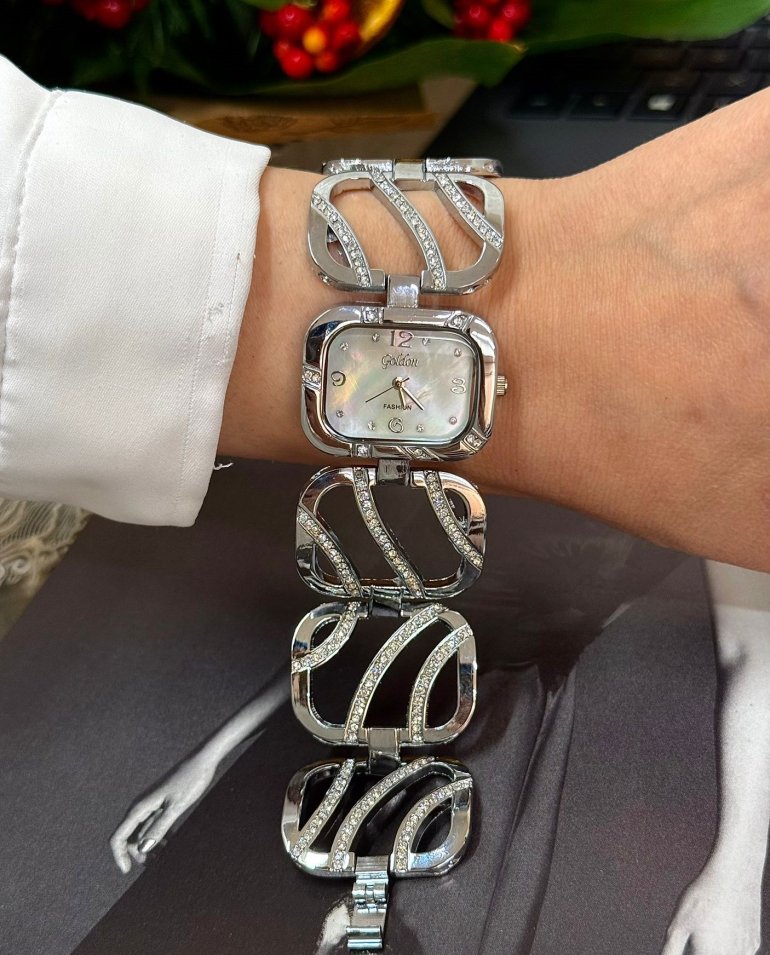 GOLDON TAŞLI KELEPÇE SAAT