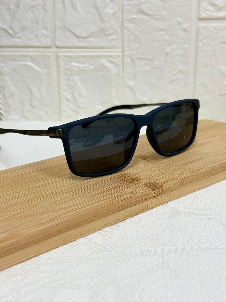 LA VİVA POLARİZE LACİVERT KEMİK