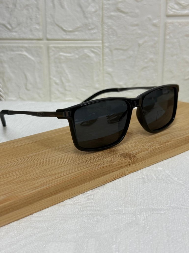 LA VİVA POLARİZE SİYAH KEMİK