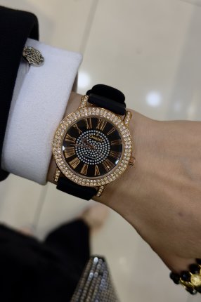 Siyah Rose Taşlı Saat