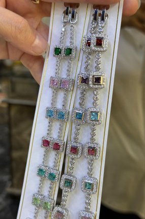 RENKLİ SİLVER TAŞLI BİLEKLİKLER